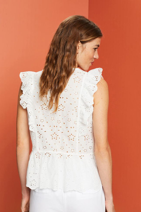 White lace deals sleeveless top